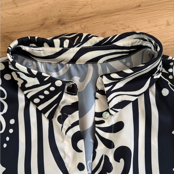 Blouse - Picture 2 of 2